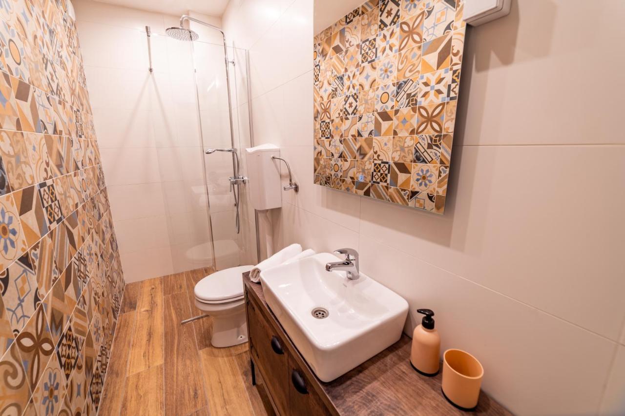 Ivi Place Apartments نوفي ساد المظهر الخارجي الصورة