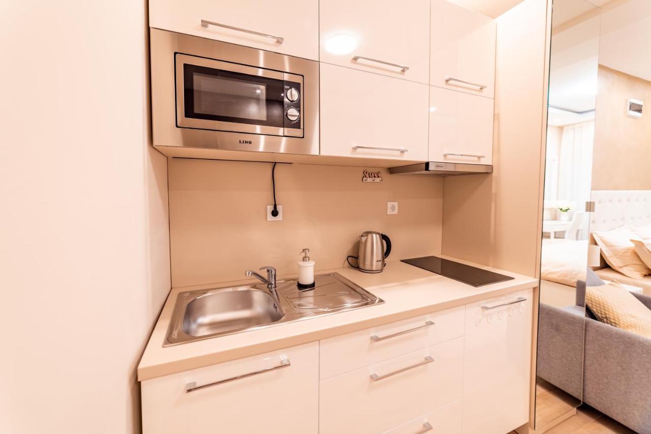 Ivi Place Apartments نوفي ساد المظهر الخارجي الصورة
