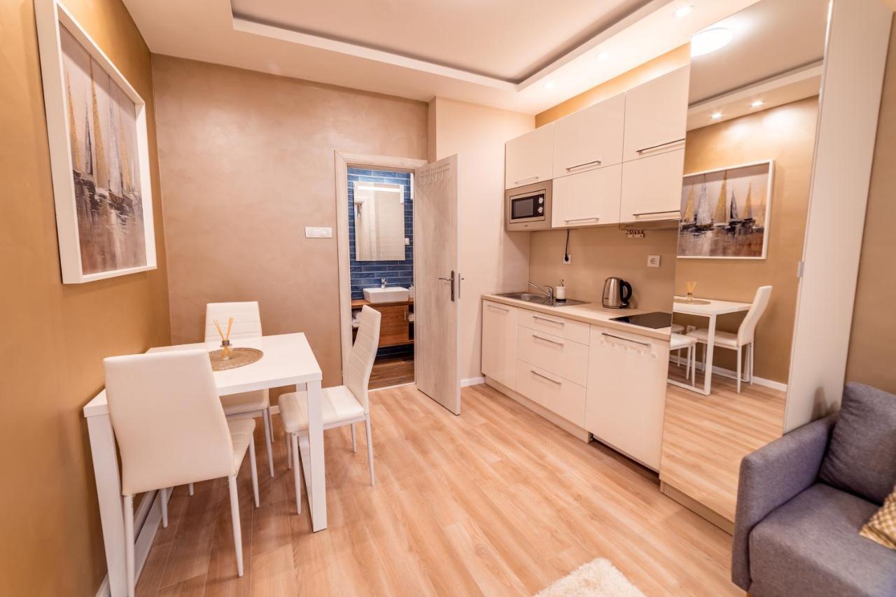 Ivi Place Apartments نوفي ساد المظهر الخارجي الصورة